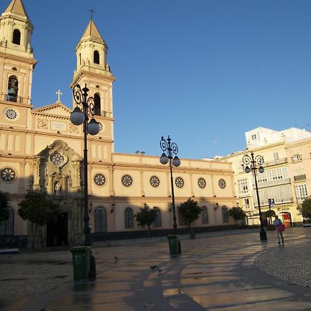Apartamento 19 Dias Y Muchas Noches Cadiz Dış mekan fotoğraf